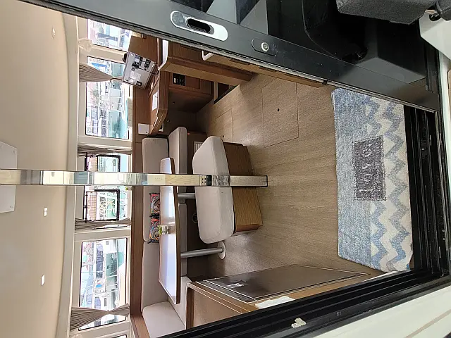 Lagoon 42 - [Internal image]