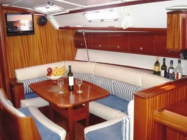 Bavaria 38 - [Internal image]