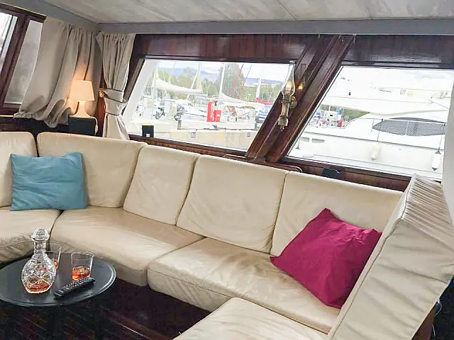 Waverunner 55 - [Internal image]