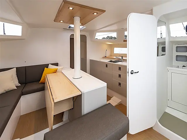 Pogo 44 - [Internal image]