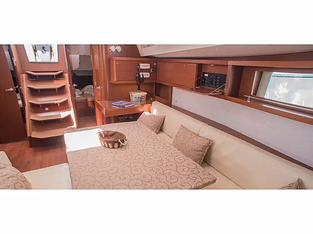 Oceanis 48 - [Internal image]