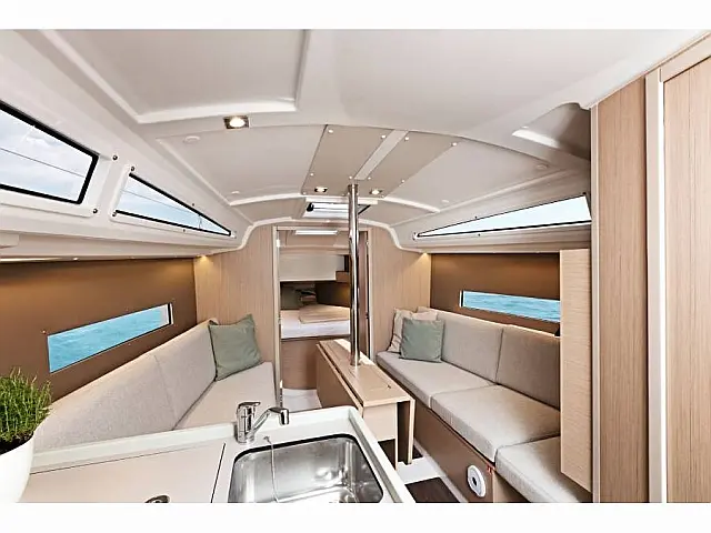 Oceanis 30.1 - [Internal image]