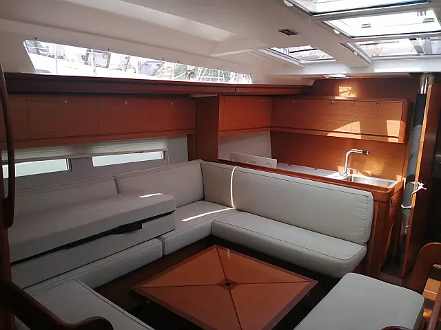 Dufour 520 Grand Large - [Internal image]