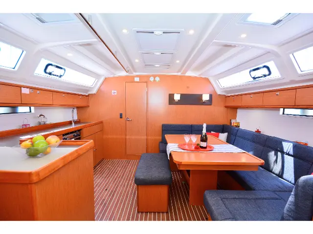 Bavaria Cruiser 46 - [Internal image]