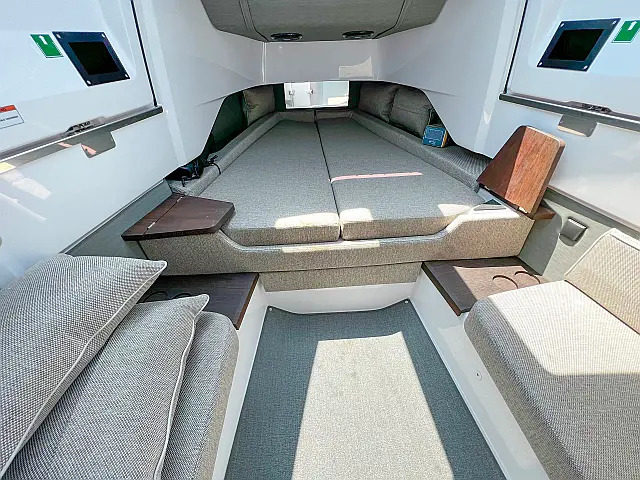 Axopar 37 XC Cross Cabin (1 cabin) - [Internal image]