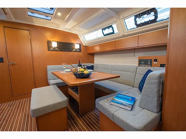 Bavaria Cruiser 46 - [Internal image]