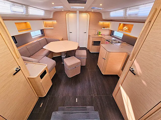 Dufour 44 Grand Large - [Internal image]