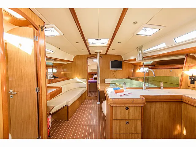 Sun Odyssey 42 i - [Internal image]