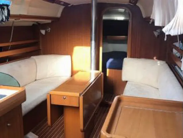 Dufour 34 - [Internal image]