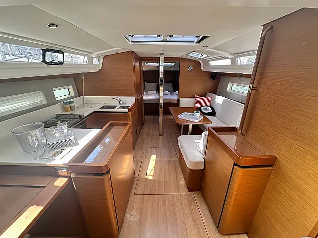 Jeanneau - [Internal image]