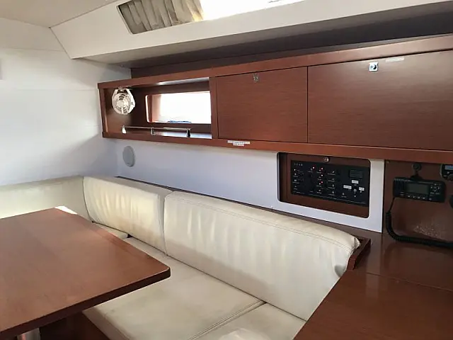 Oceanis 45-4 - [Internal image]