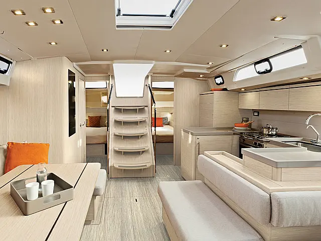 Sunsail 52.4 - [Internal image]