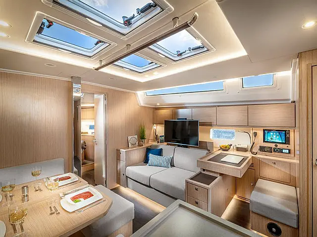 Bavaria C50 - [Internal image]