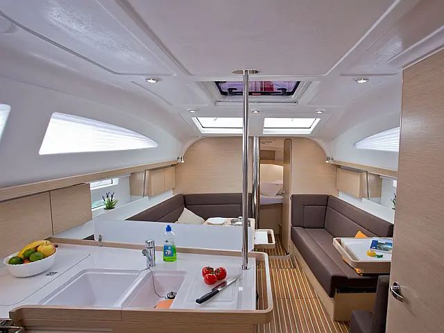 Elan Impression 40 - [Internal image]