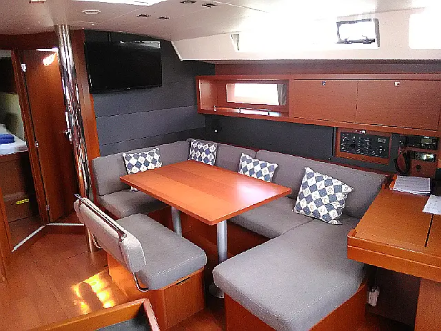 Oceanis 45 - [Internal image]