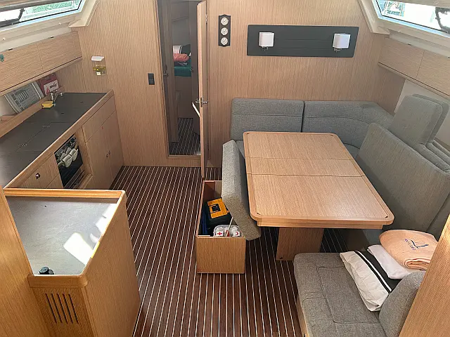 Bavaria 46 Cruiser - [Internal image]
