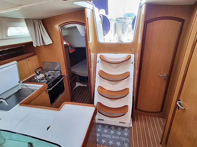 Sun Odyssey 42 i - [Internal image]