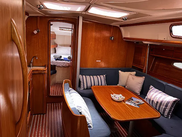Bavaria Cruiser 39 - [Internal image]
