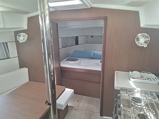 Oceanis 38.1 - [Internal image]
