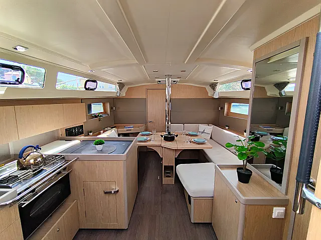 Oceanis 41.1 - [Internal image]