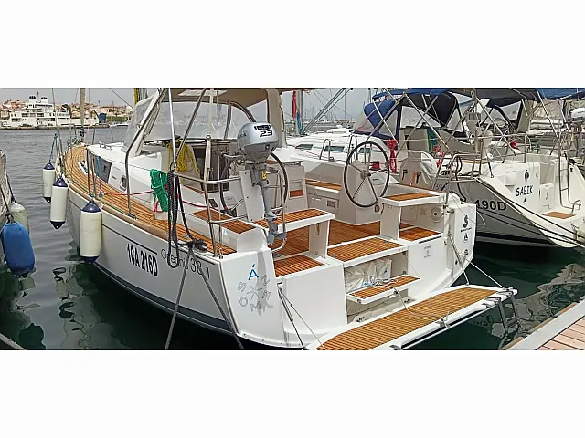 Oceanis 38 - [External image]