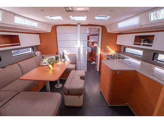 Dufour 41 - [Internal image]