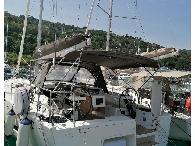 Dufour 390 Grand Large - [External image]