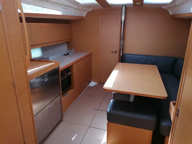Dufour 390 Grand Large - [Internal image]