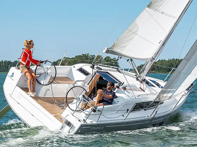 Moorings Oceanis 30.1 - [External image]