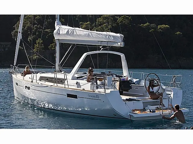 Oceanis 45 - [External image]