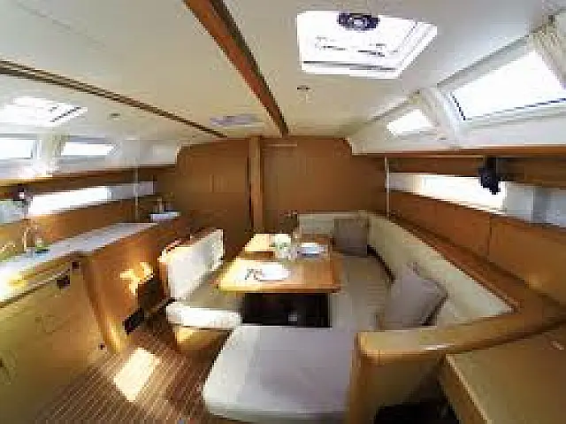 Sun Odyssey 42DS - [Internal image]