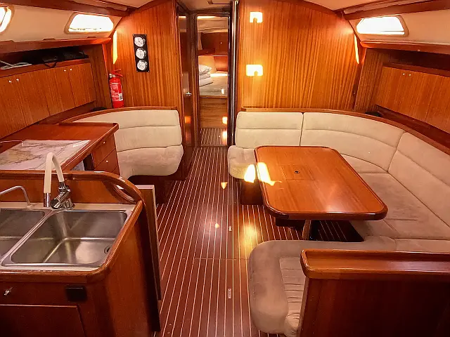 Y 40 - [Internal image]