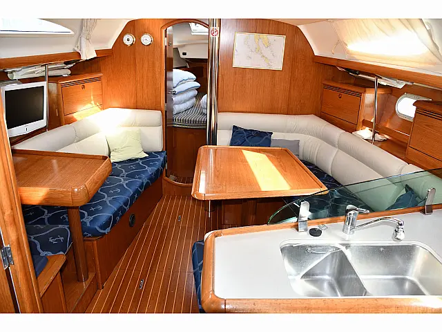 Sun Odyssey 37 - [Internal image]
