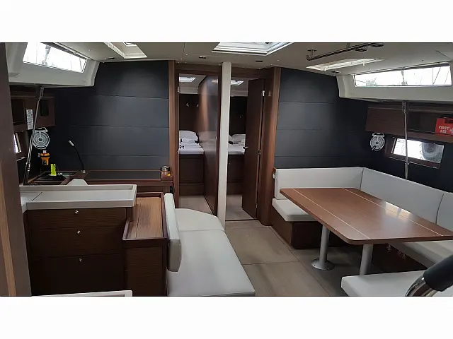 Oceanis 51.1 - [Internal image]