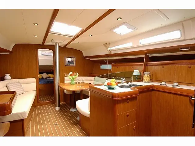 Sun Odyssey 42 i - [Internal image]