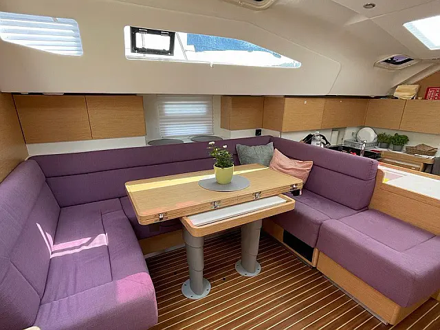 Elan 50 Impression (5 cabins) - [Internal image]