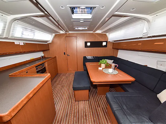 Bavaria Cruiser 46 - [Internal image]