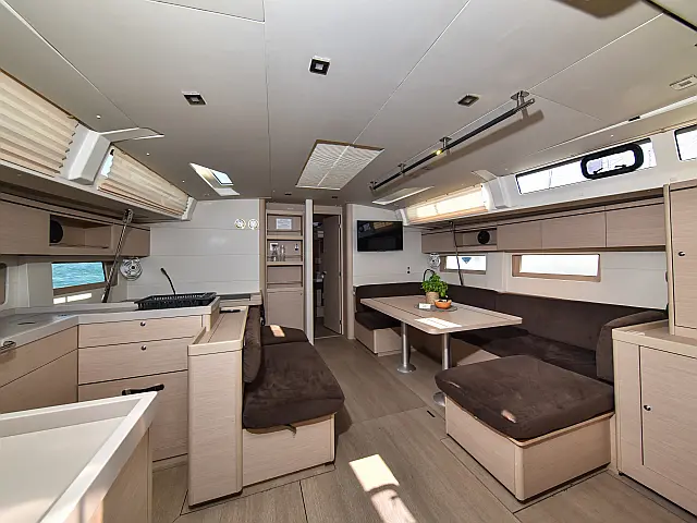 Oceanis 51.1 - [Internal image]