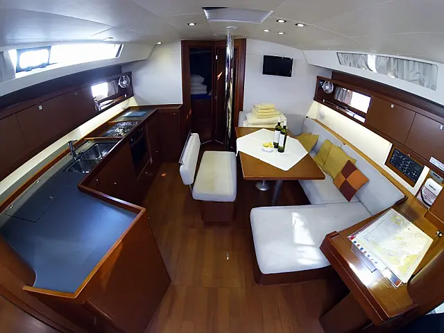Oceanis 45 - [Internal image]
