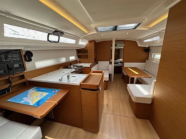 Sun Odyssey 410 - [Internal image]