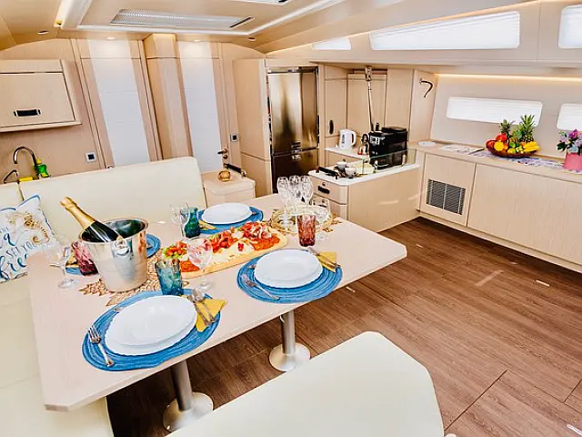 Jeanneau 60 - [Internal image]