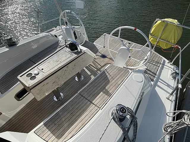 Bavaria Cruiser 34 - [External image]