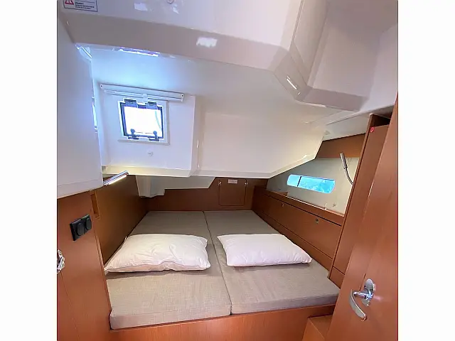 Bavaria C46 ,  AC - [Internal image]