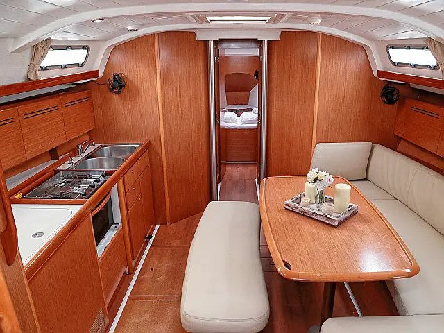 Cyclades 43.4 - [Internal image]