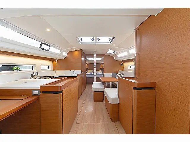 Sun Odyssey 440 - [Internal image]