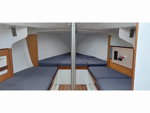 Yatlant 24 - [Internal image]