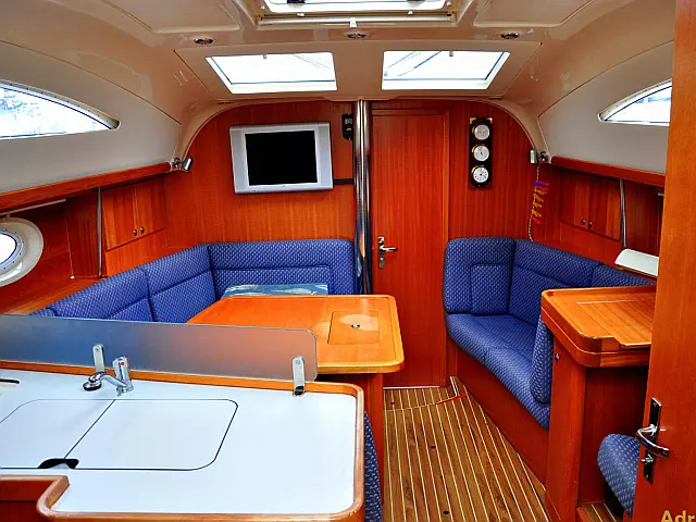 Elan 384 Impression - [Internal image]