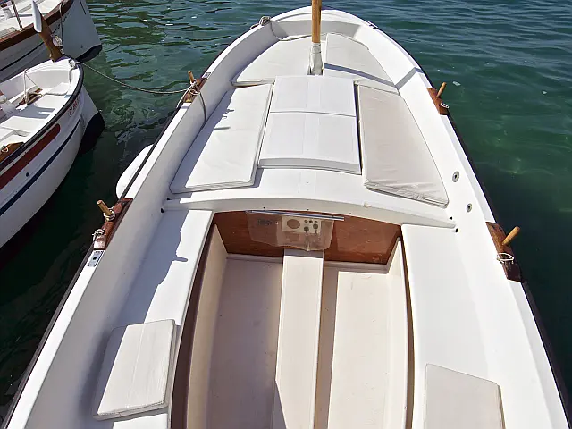 Custom build Motorboat (Maria) - [Layout image]