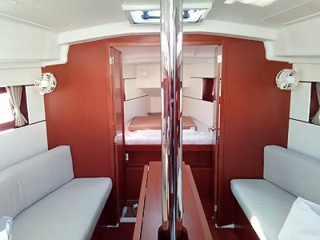 Oceanis 35.1 - [Internal image]