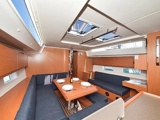 Bavaria Cruiser 45 - [Internal image]